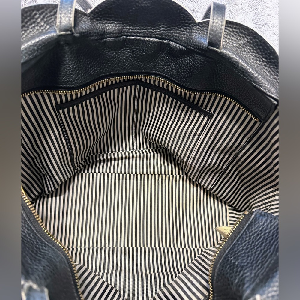 Kate Spade Black Pebbled Leather Scalloped Tote w/ White Trim & Stripped Lining - Picture 6 of 8